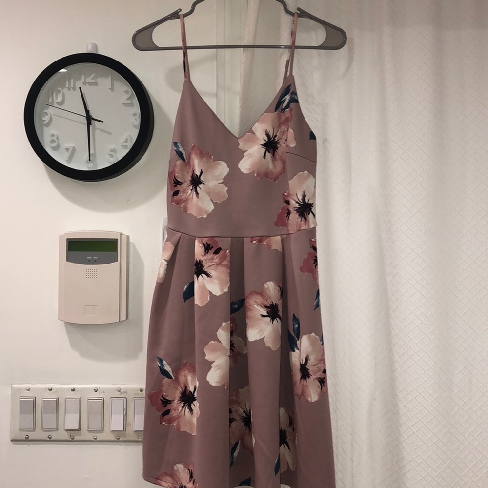 Cute Summery dress, Never Worn